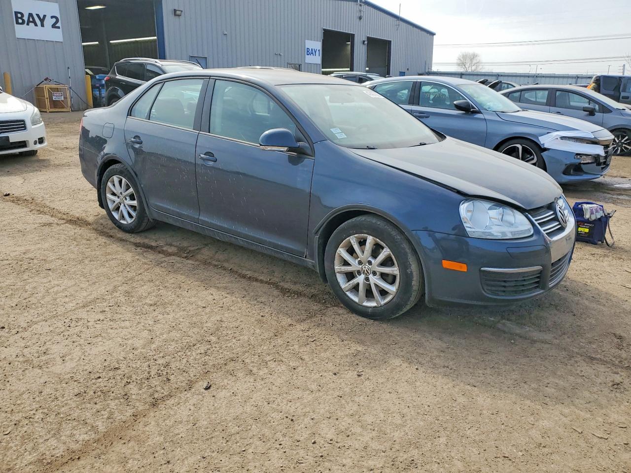 2010 Volkswagen Jetta Limited - Фото 4