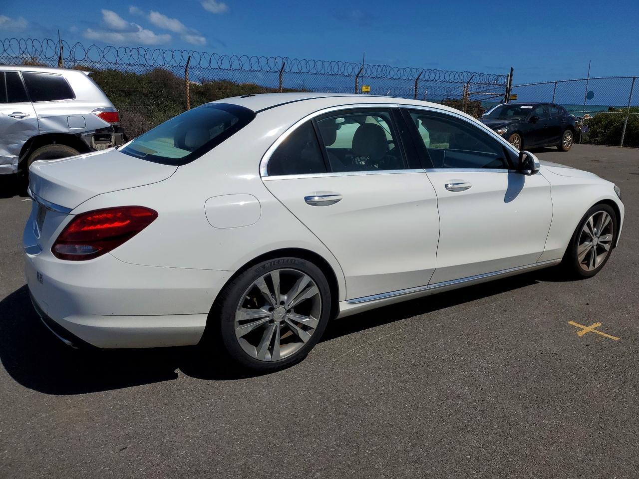 2015 Mercedes-Benz C 300 - Image 3