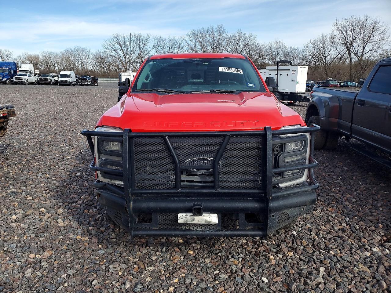 2023 Ford F250 Super Duty Flatbed Truck - Фото 5