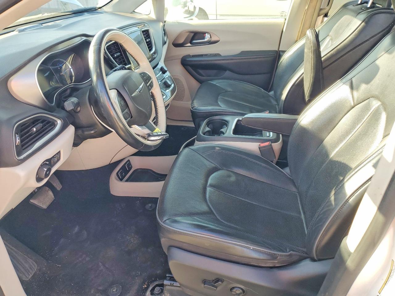 2019 Chrysler Pacifica Hybrid Limited - Фото 7