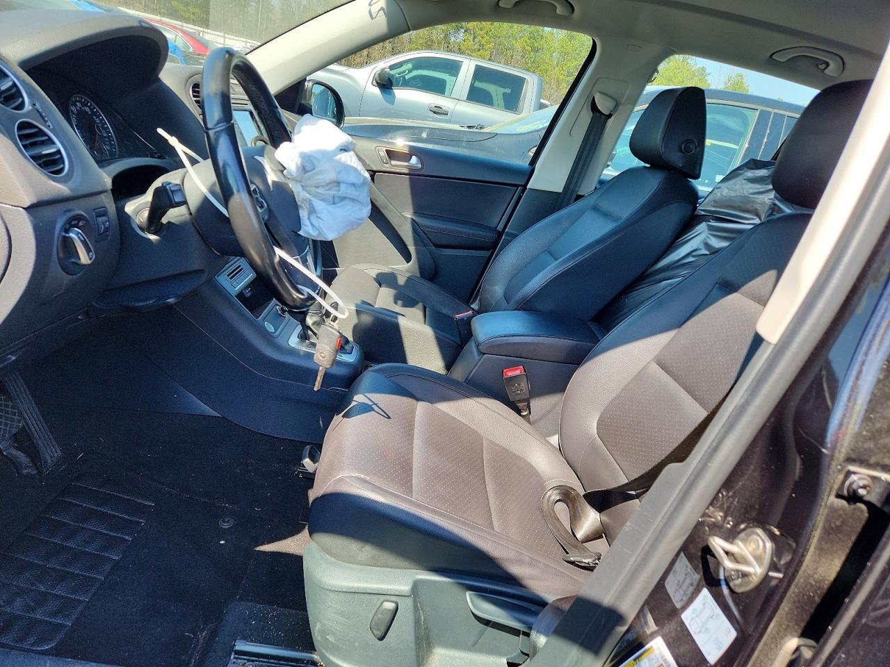 2017 Volkswagen Tiguan S - Фото 7
