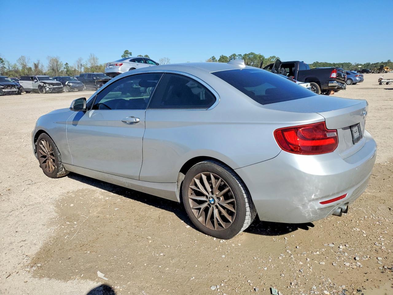 2015 BMW 228 I - Фото 2