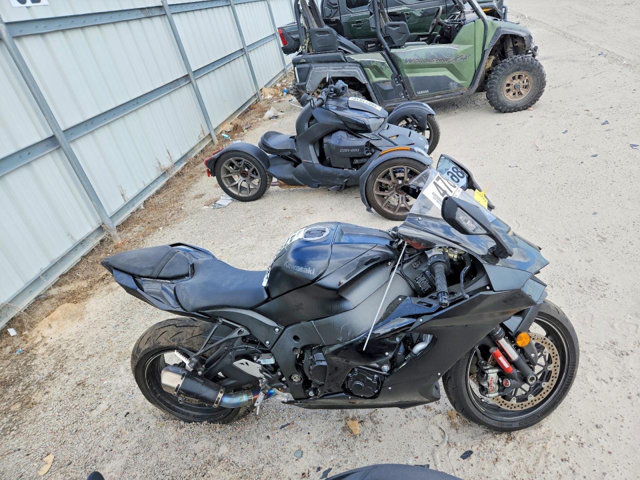 2025 Kawasaki Zx1002 L