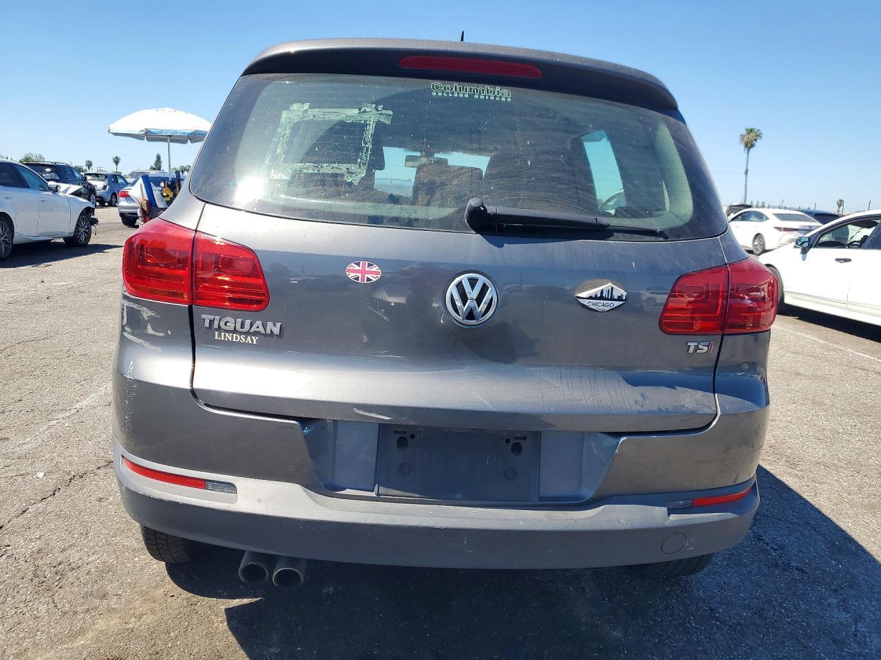 2016 Volkswagen Tiguan S - Фото 6