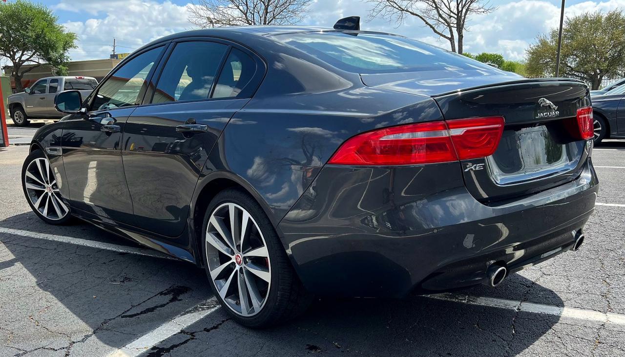 2019 Jaguar Xe S - Фото 3