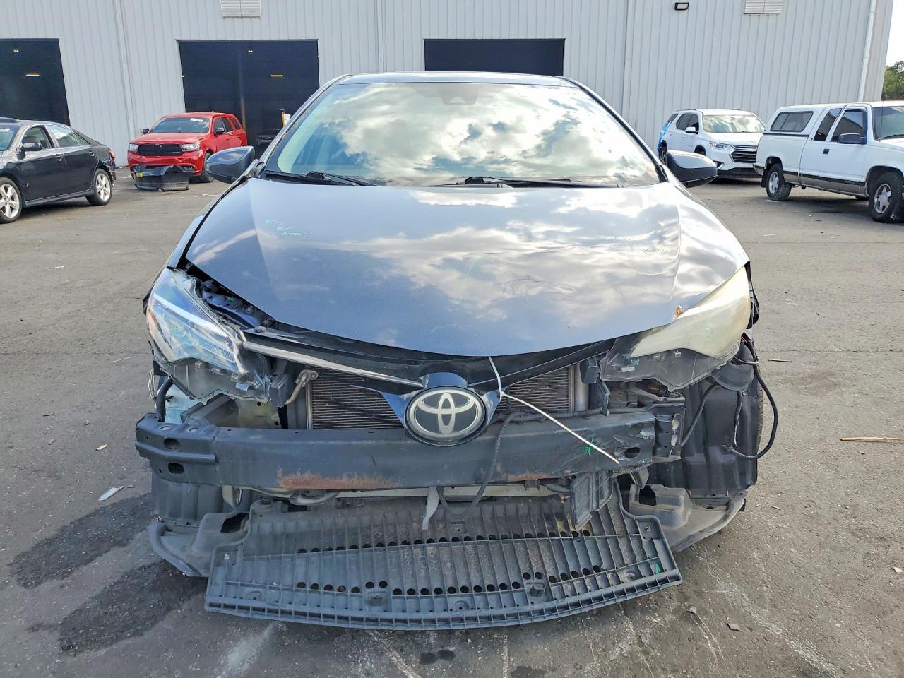 2017 Toyota Corolla Le - Фото 5