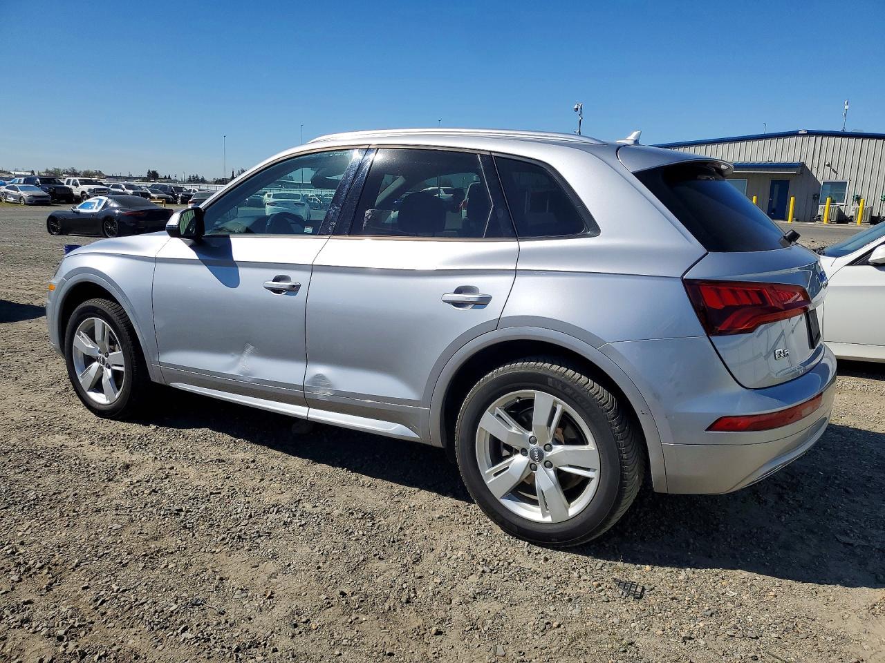 2018 Audi Q5 Premium - Image 2