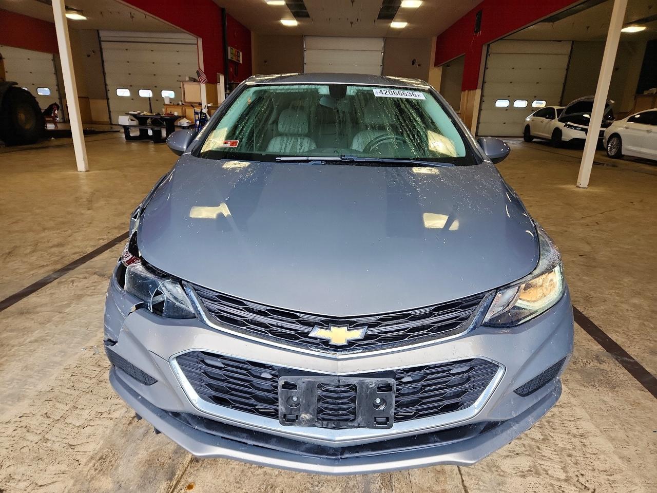 2017 Chevrolet Cruze Lt - Image 5