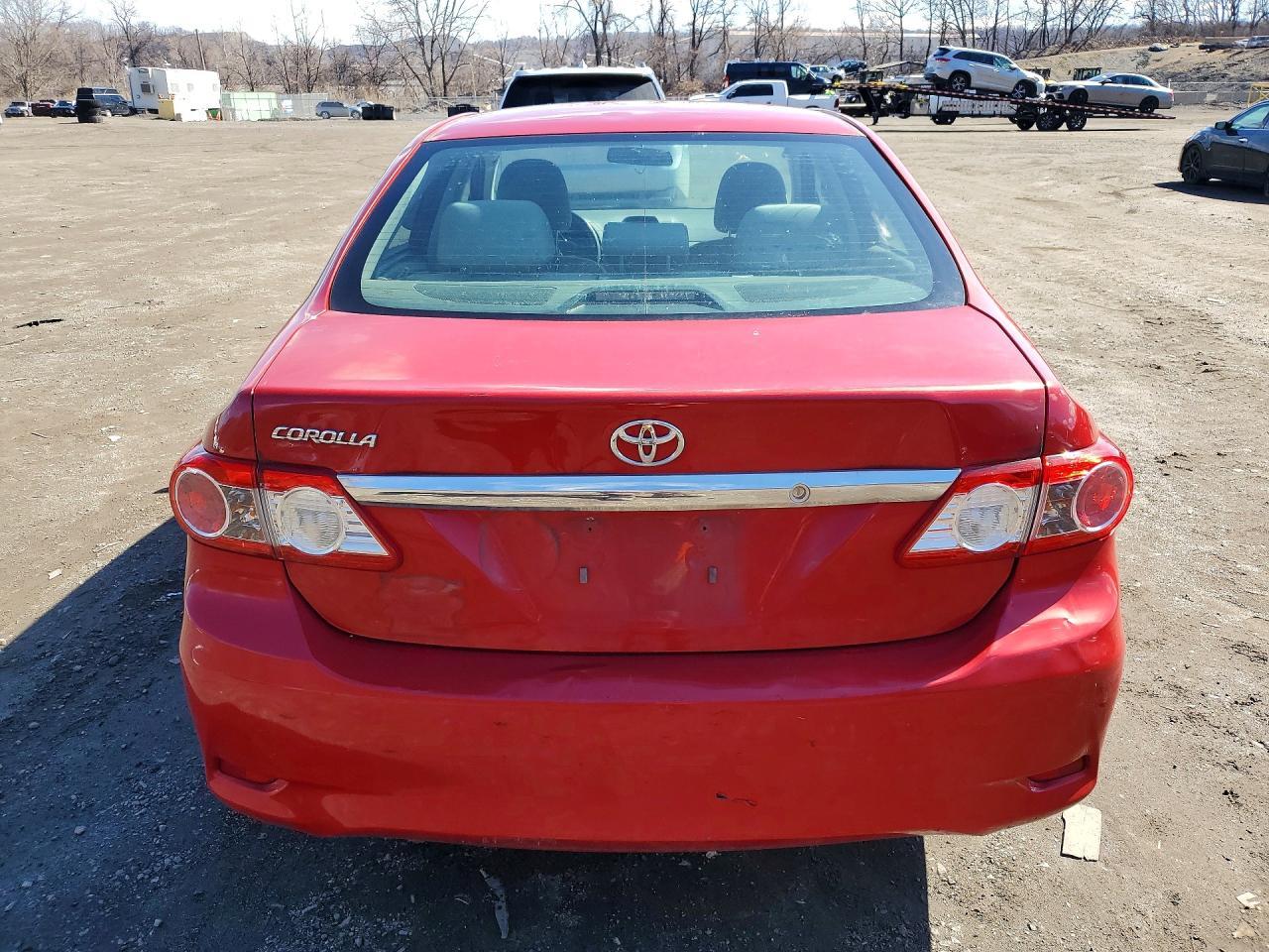 2013 Toyota Corolla - Image 6