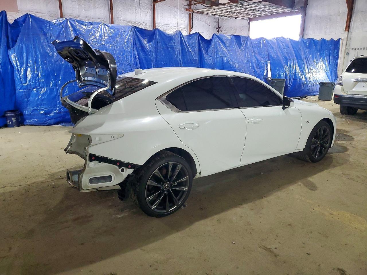 2023 Lexus Is 350 F Sport - Image 3