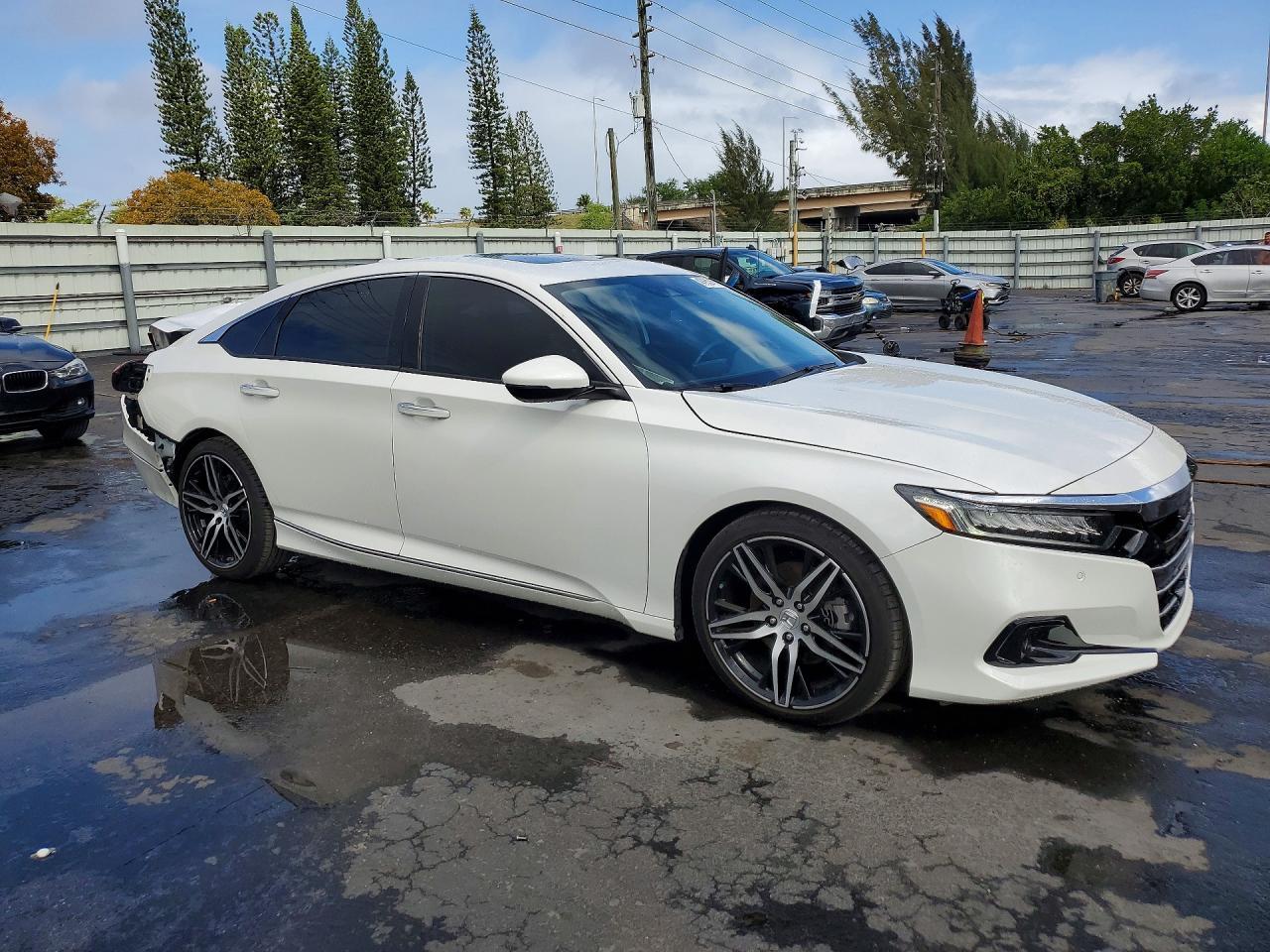 2022 Honda Accord Touring - Фото 4