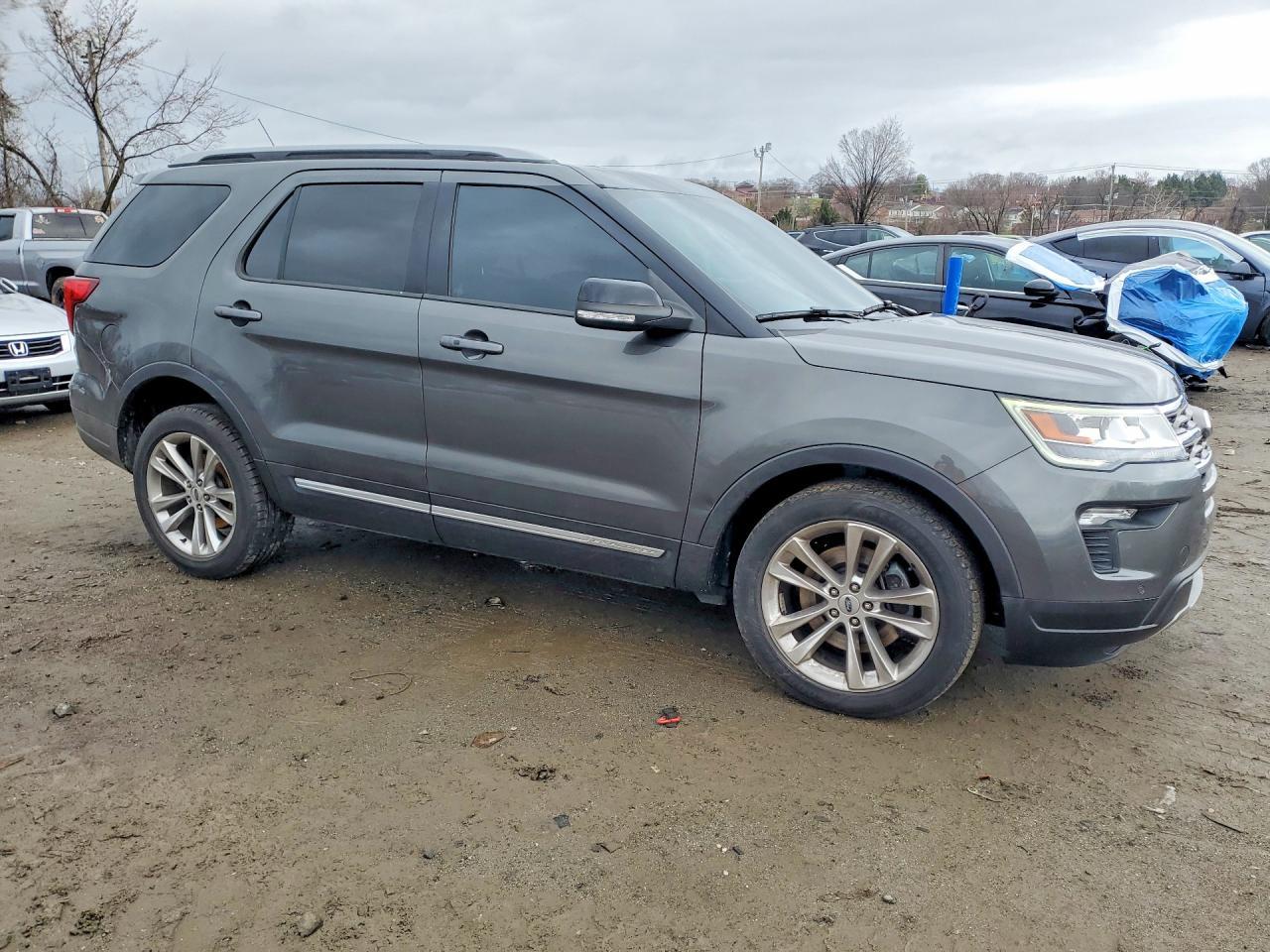 2018 Ford Explorer Xlt - Image 4