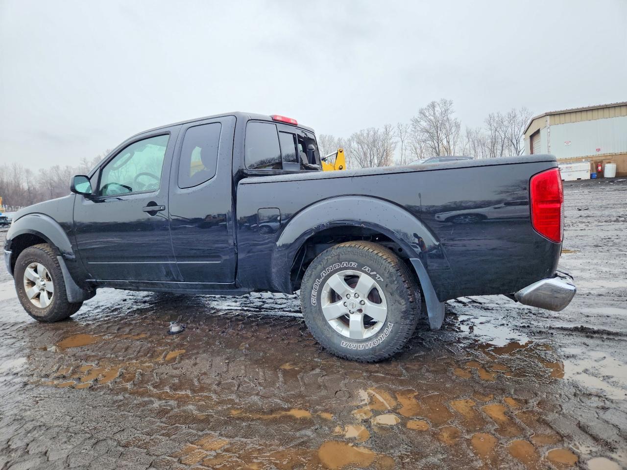2010 Nissan Frontier Se V6 - Фото 2