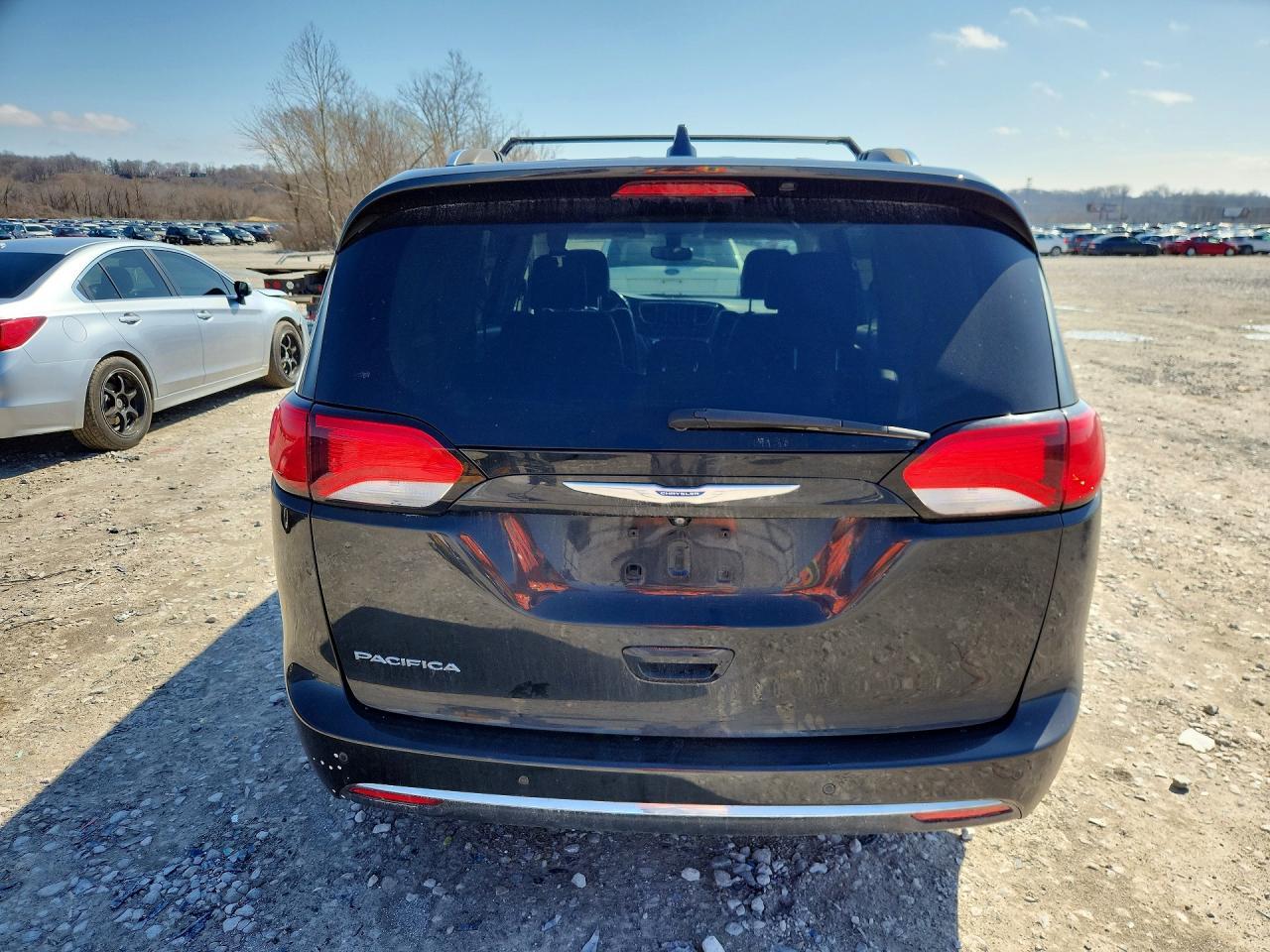 2018 Chrysler Pacifica Touring L Plus - Фото 6