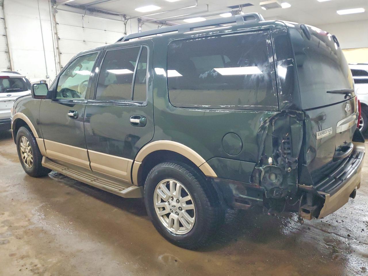 2014 Ford Expedition Xlt - Image 2