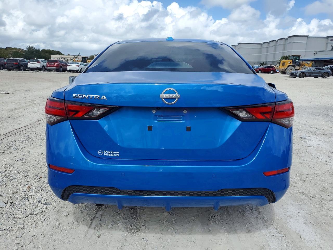 2025 Nissan Sentra Sv - Image 6