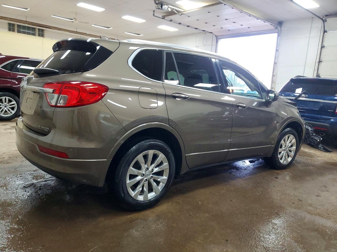 2017 Buick Envision Essence - Фото 3