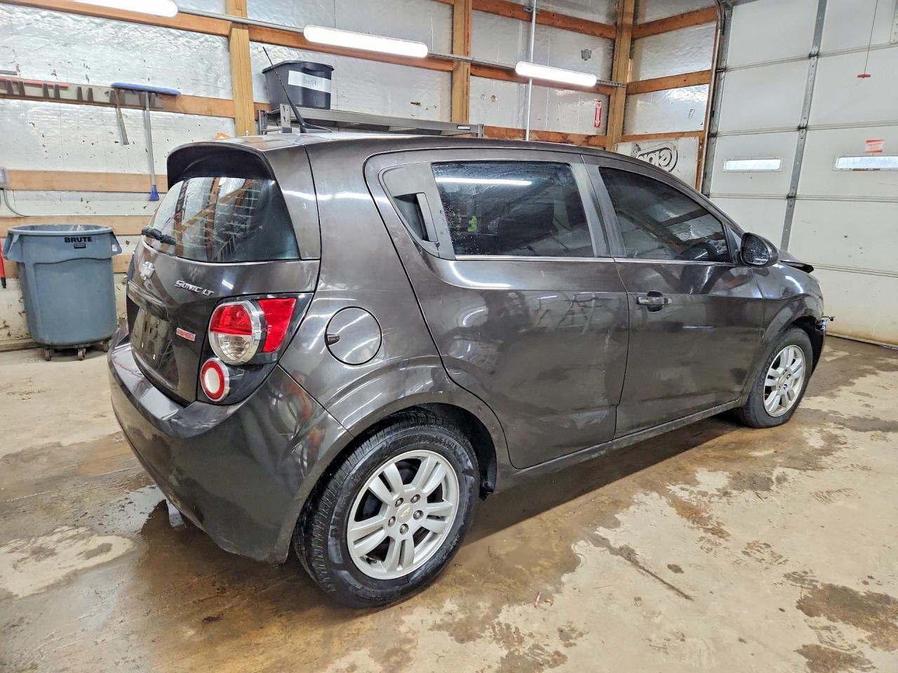2014 Chevrolet Sonic Lt - Фото 3