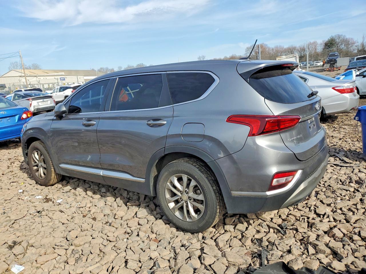 2019 Hyundai Santa Fe Se 2.4L - Image 2