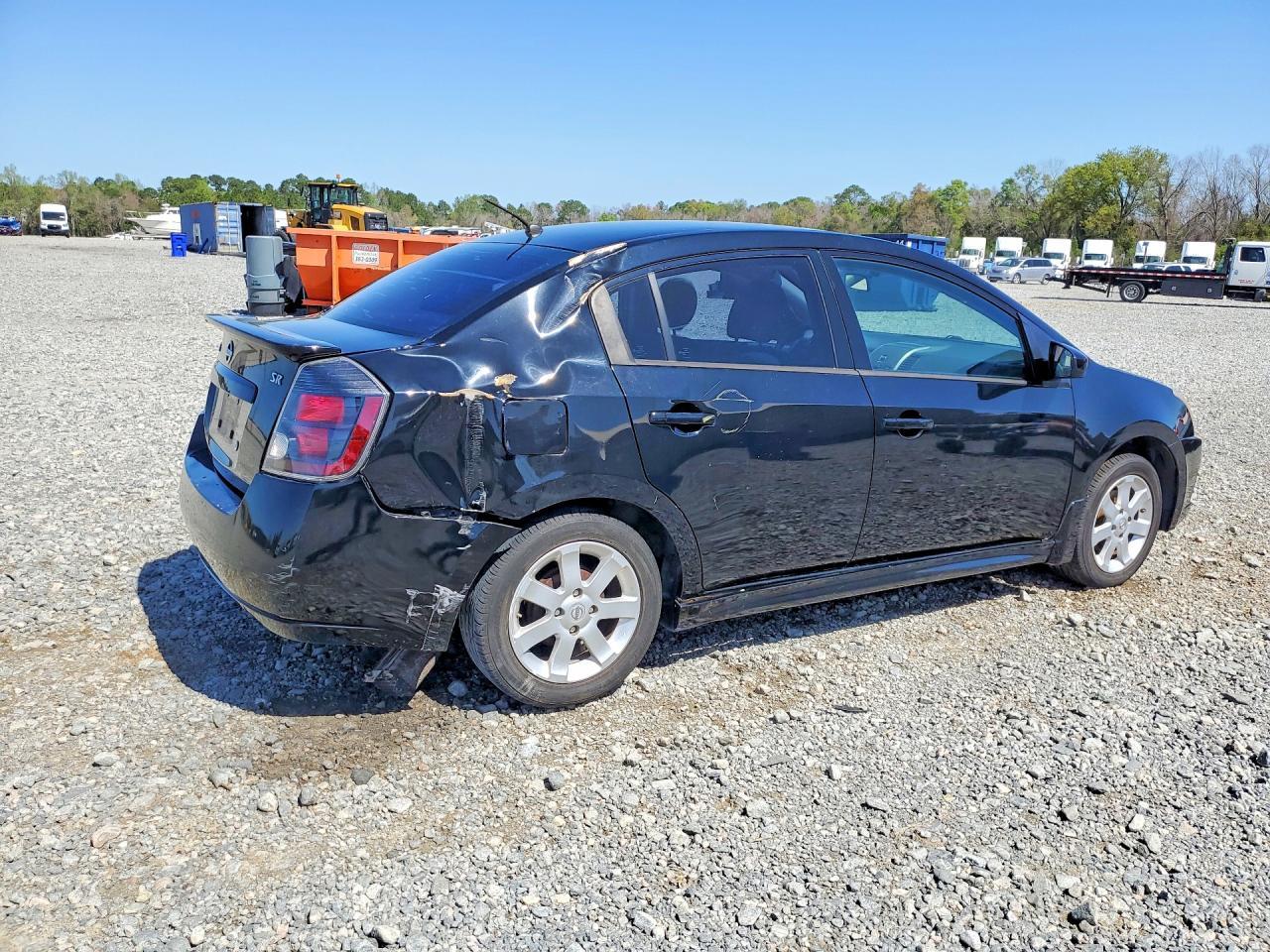2012 Nissan Sentra 2.0 - Image 3