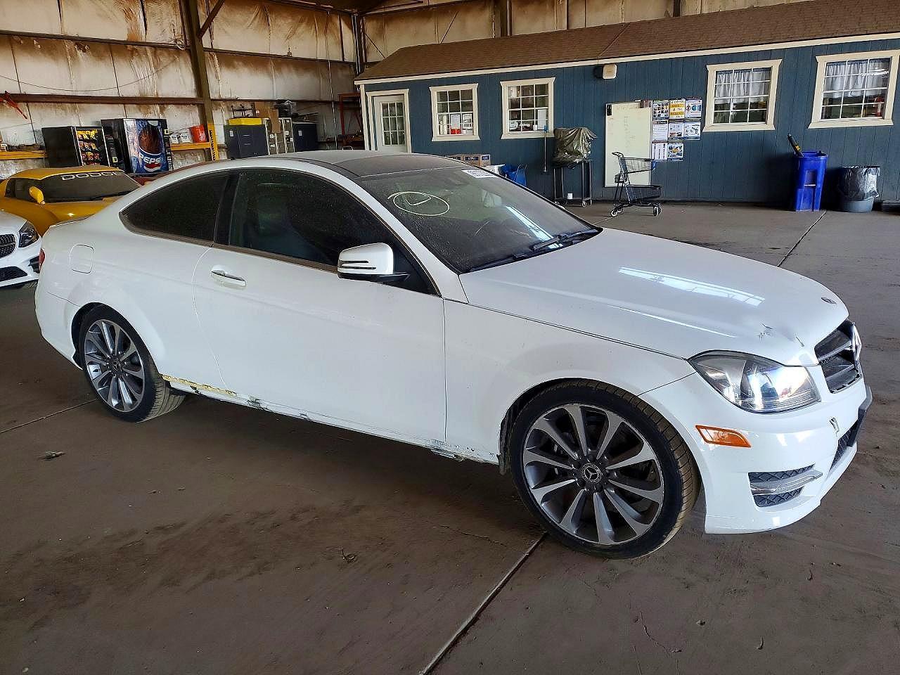 2015 Mercedes-Benz C 250 - Фото 4