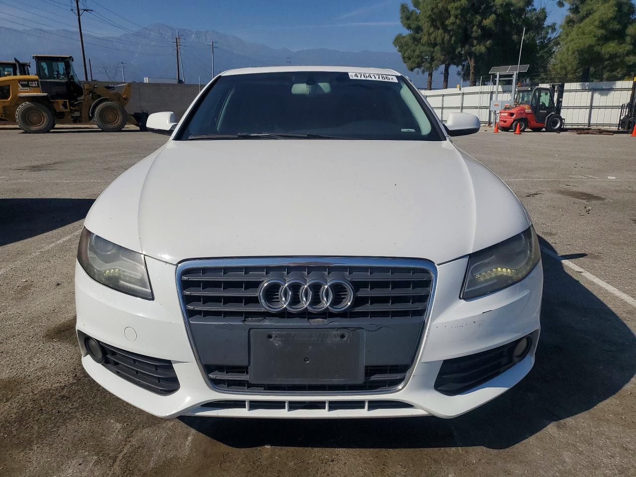 2011 Audi A4 Premium Plus - Фото 5