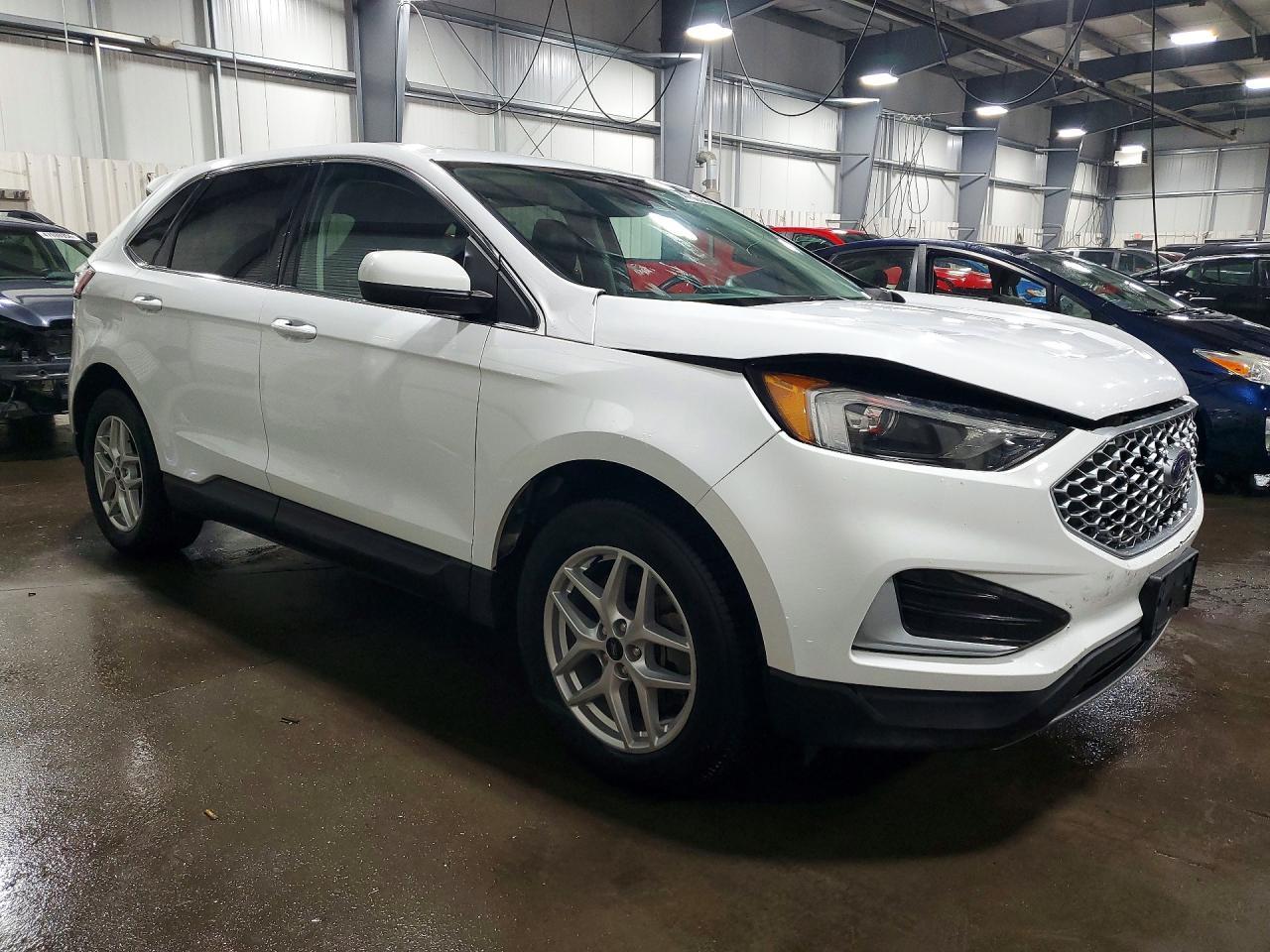 2023 Ford Edge Sel - Image 4