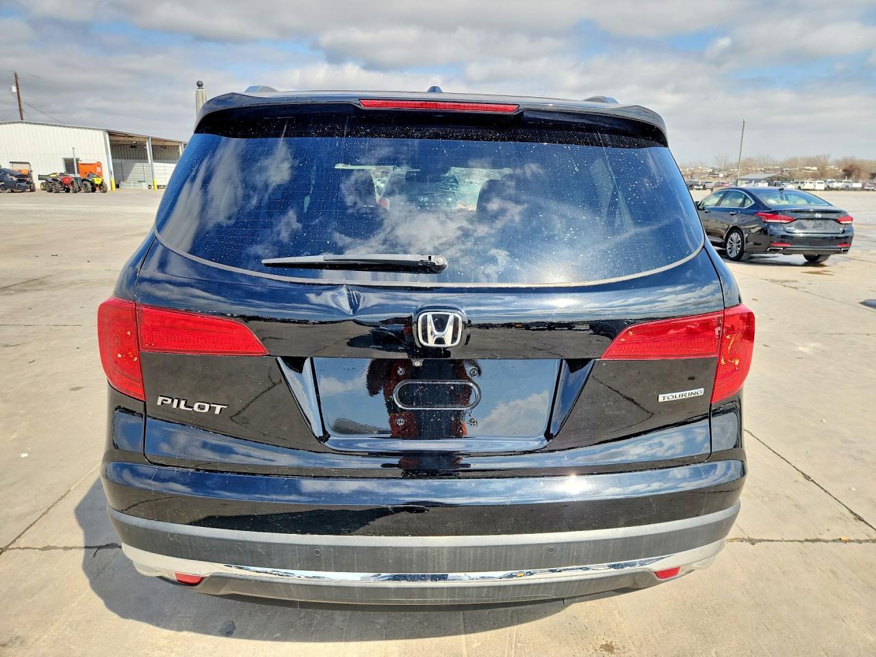 2016 Honda Pilot Touring - Image 6