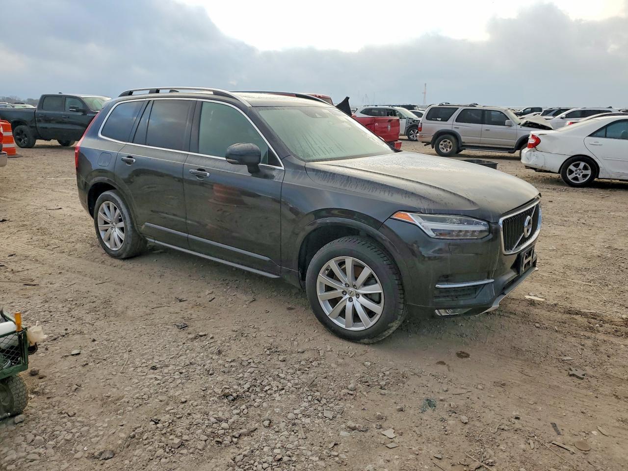 2016 Volvo Xc90 T6 Momentum - Image 4