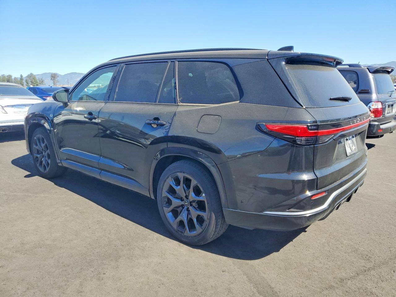 2024 Lexus Tx 500H F Sport Performance Premium - Image 2