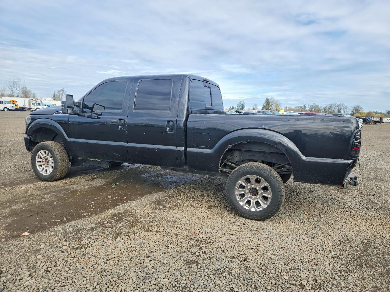 2013 Ford F350 Super Duty - Фото 2