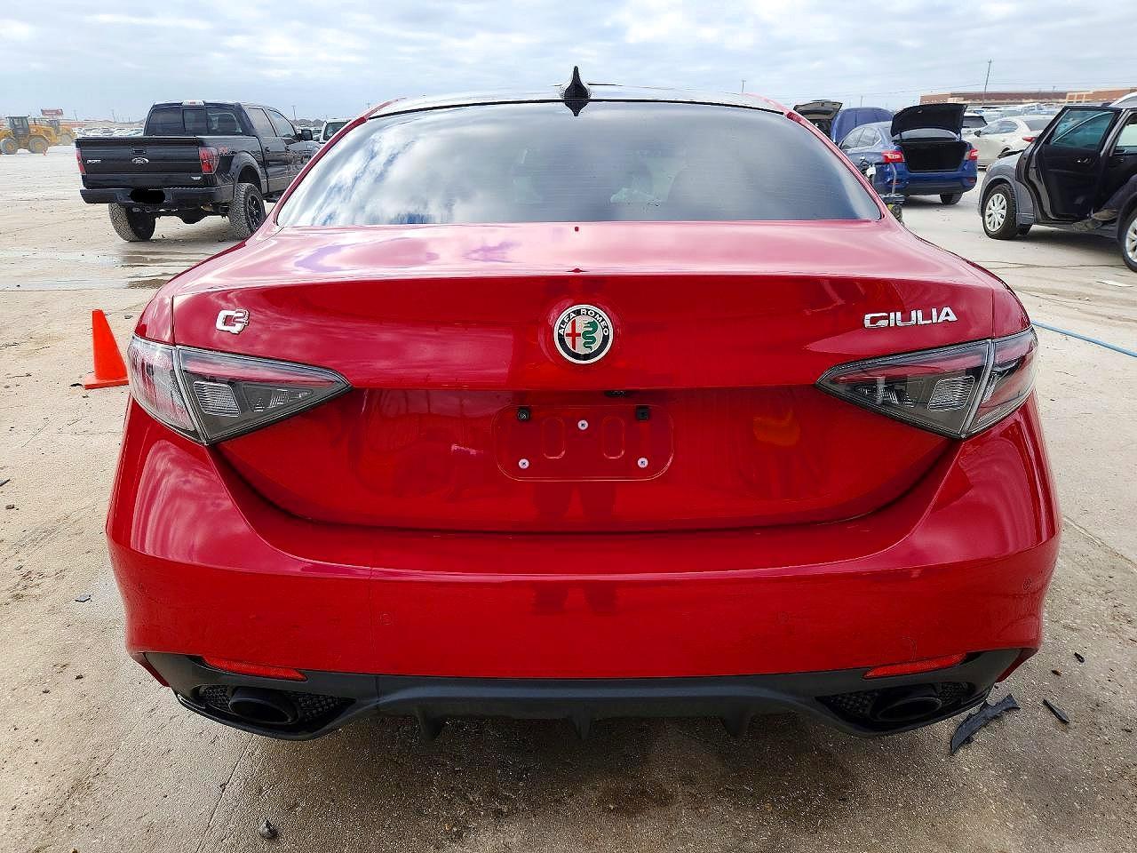 2025 Alfa Romeo Giulia Base - Фото 6
