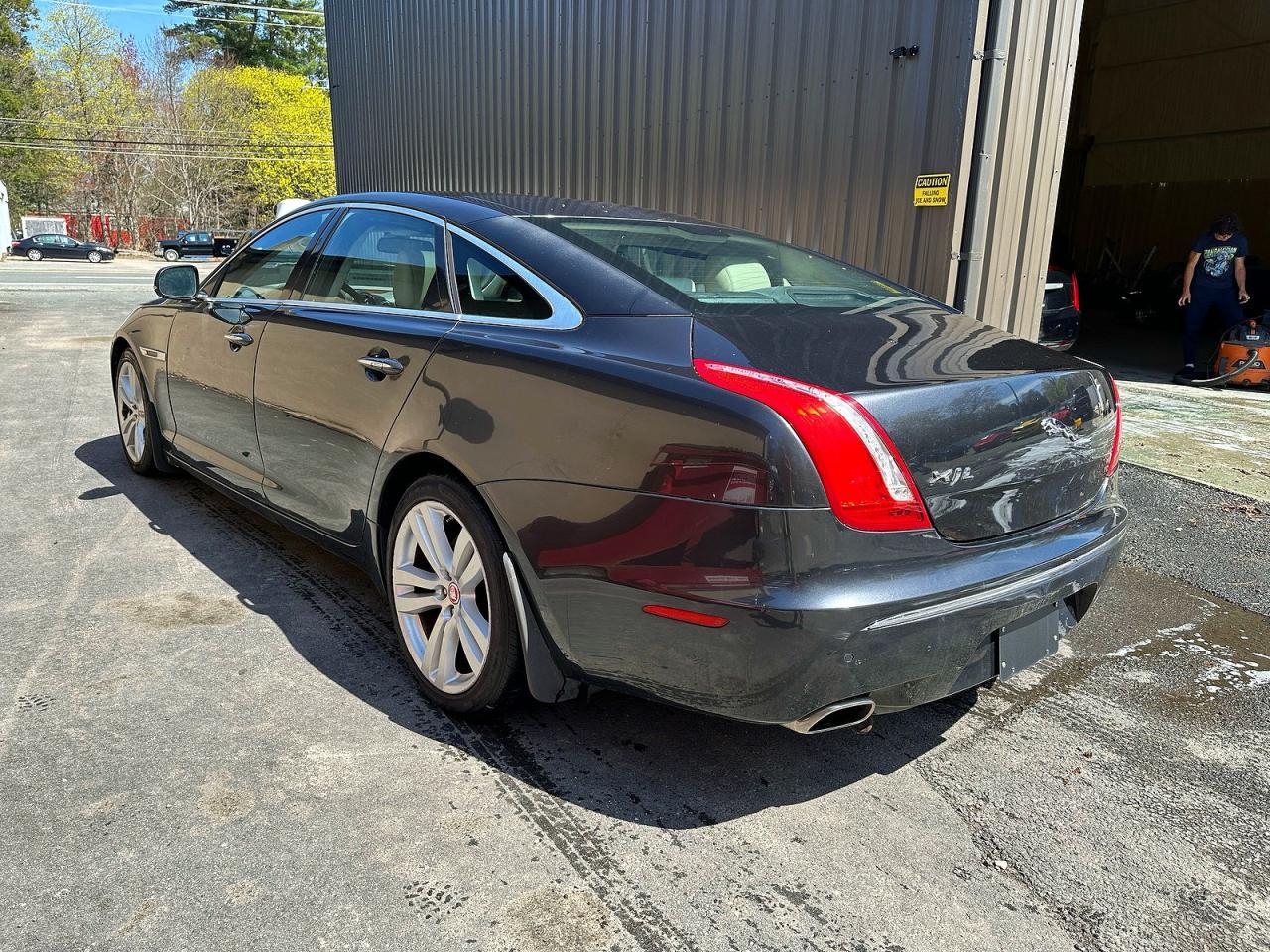 2011 Jaguar Xjl - Фото 3