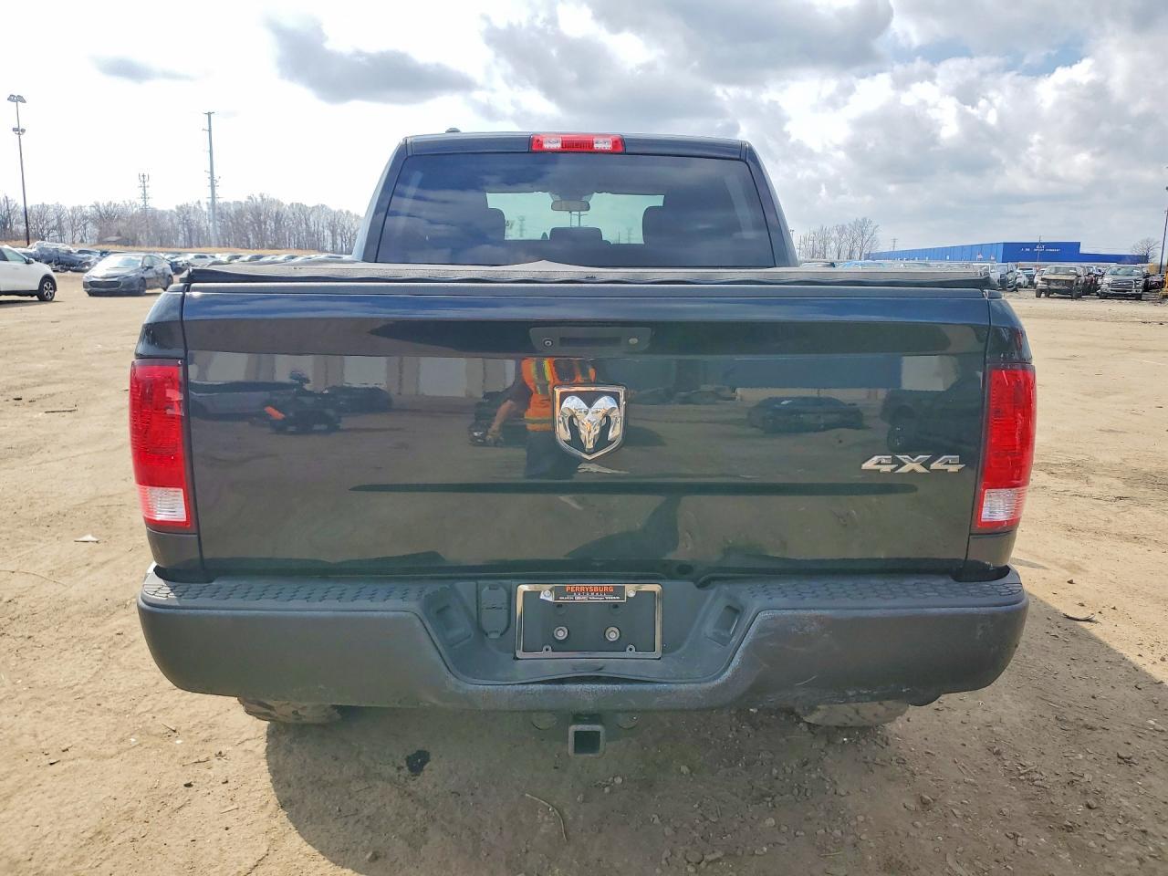 2018 Ram 1500 St - Image 6
