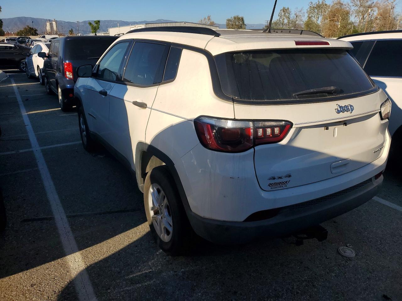 2018 Jeep Compass Sport - Image 2