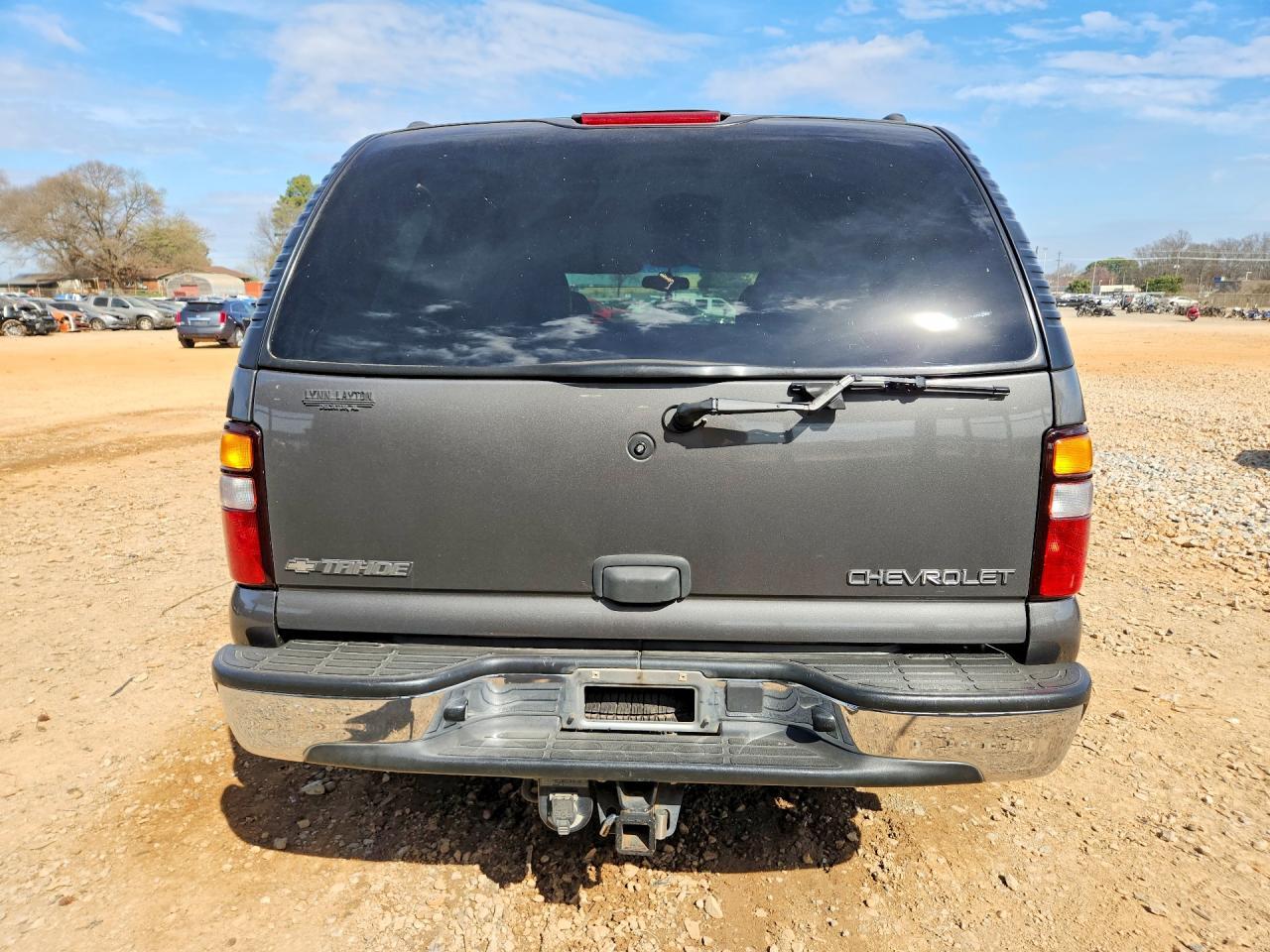2002 Chevrolet Tahoe C1500 - Image 6
