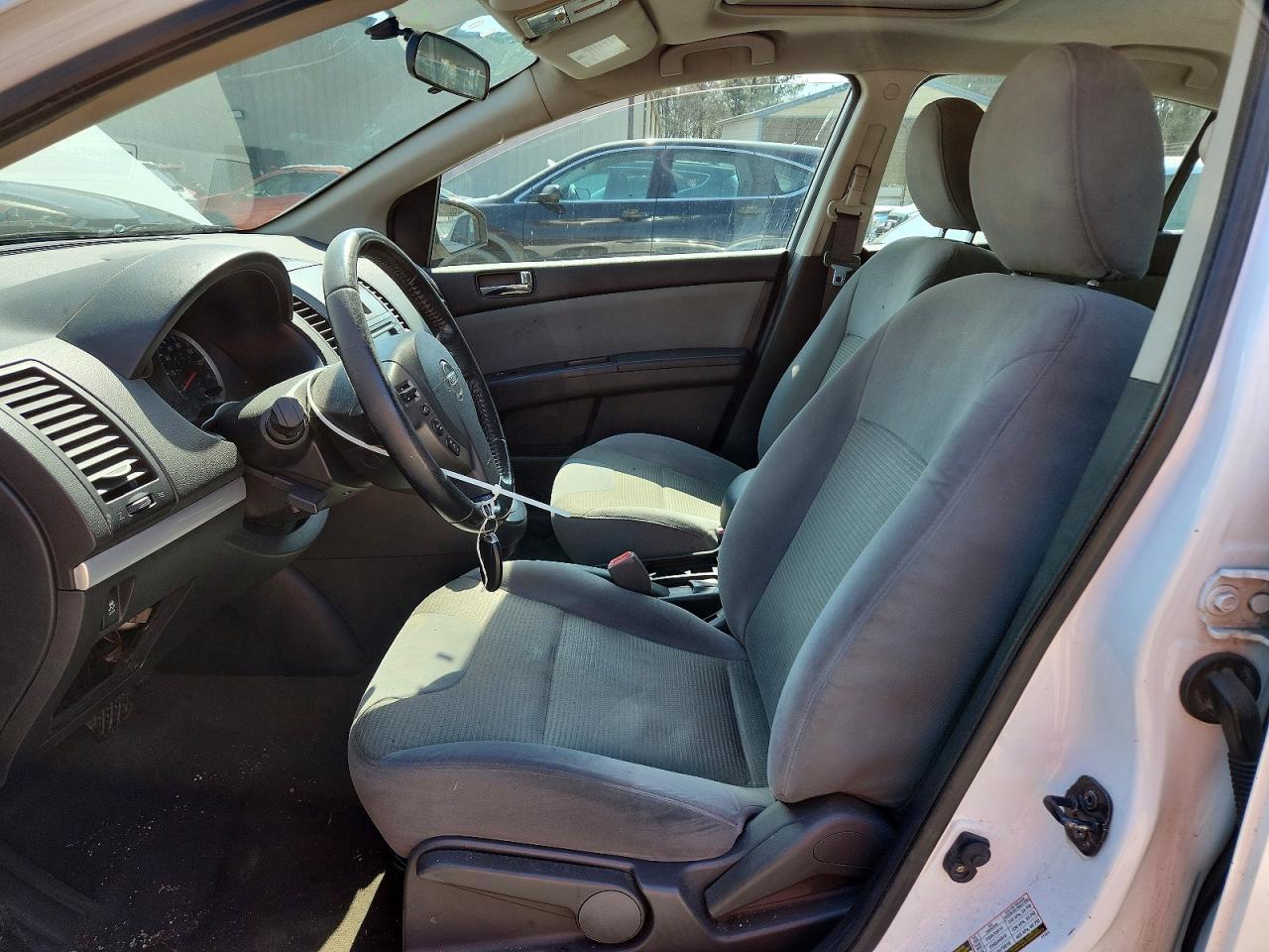 2012 Nissan Sentra 2.0 - Image 7