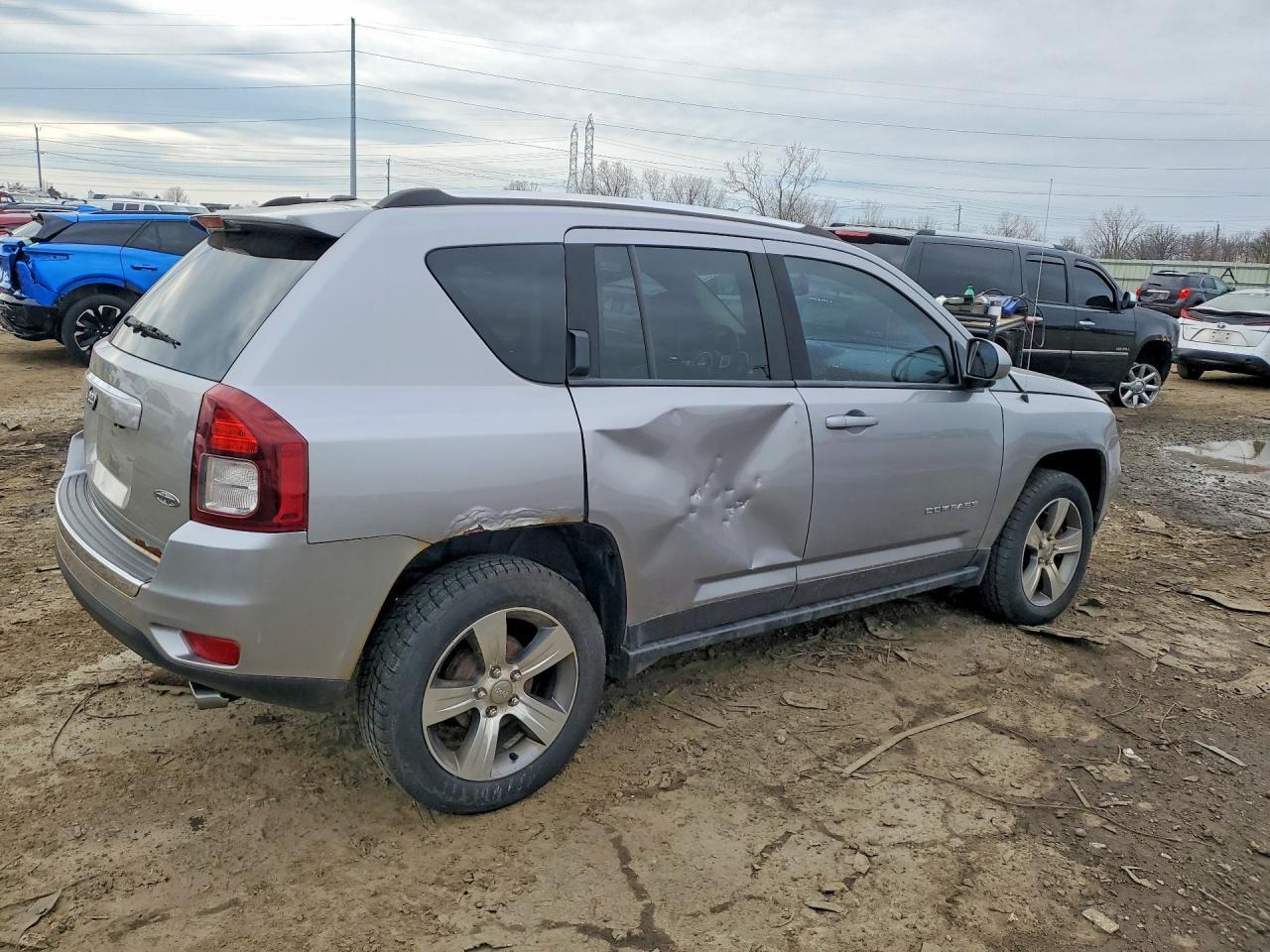 2016 Jeep Compass Latitude - Фото 3