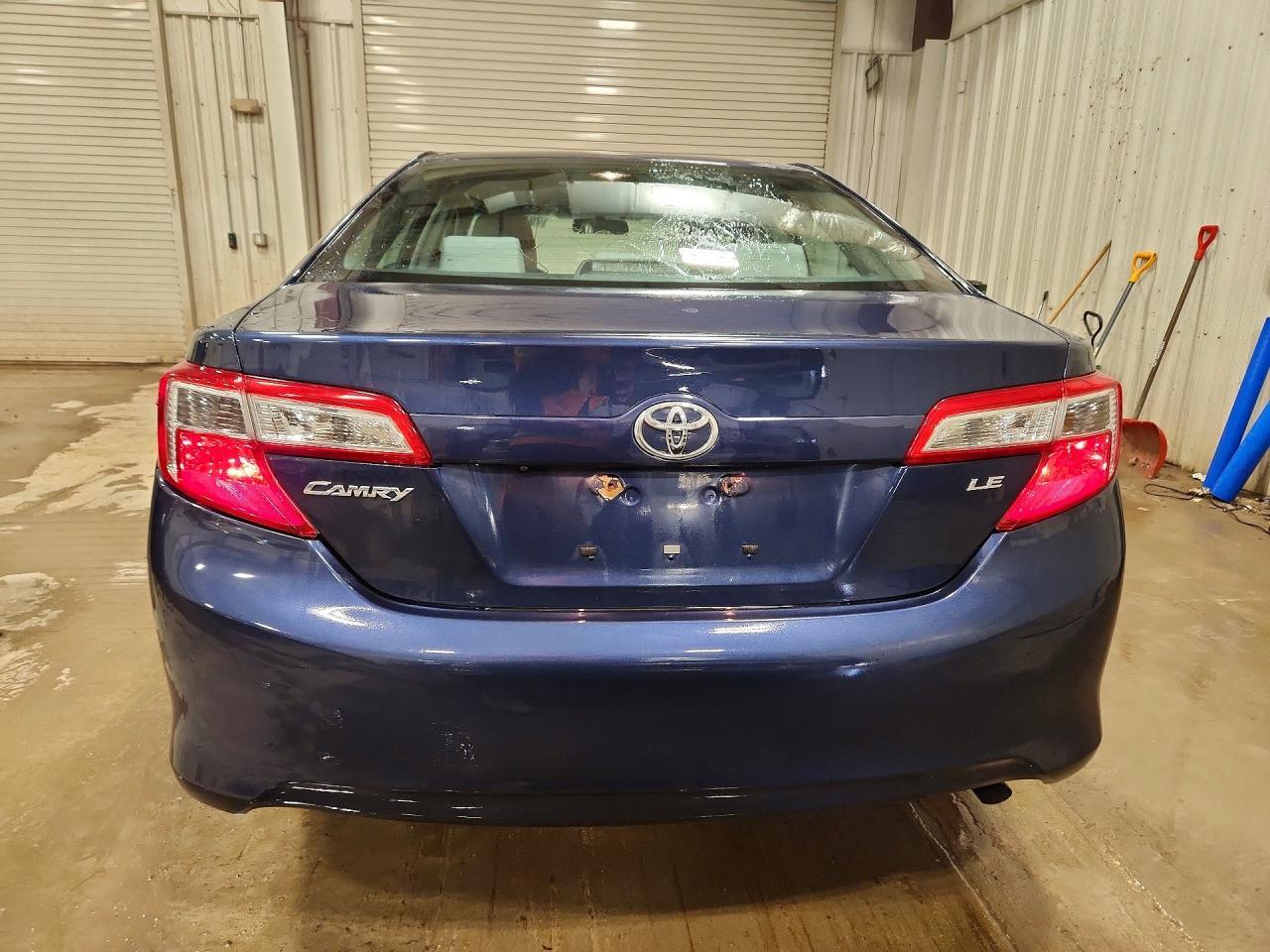 2014 Toyota Camry Le - Фото 6