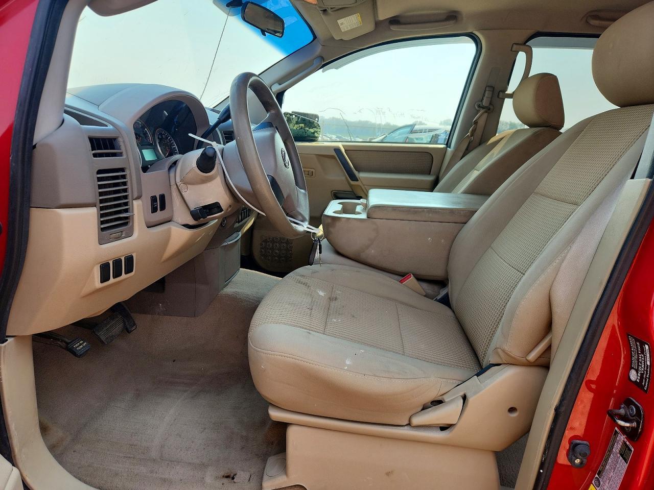 2011 Nissan Titan S - Фото 7