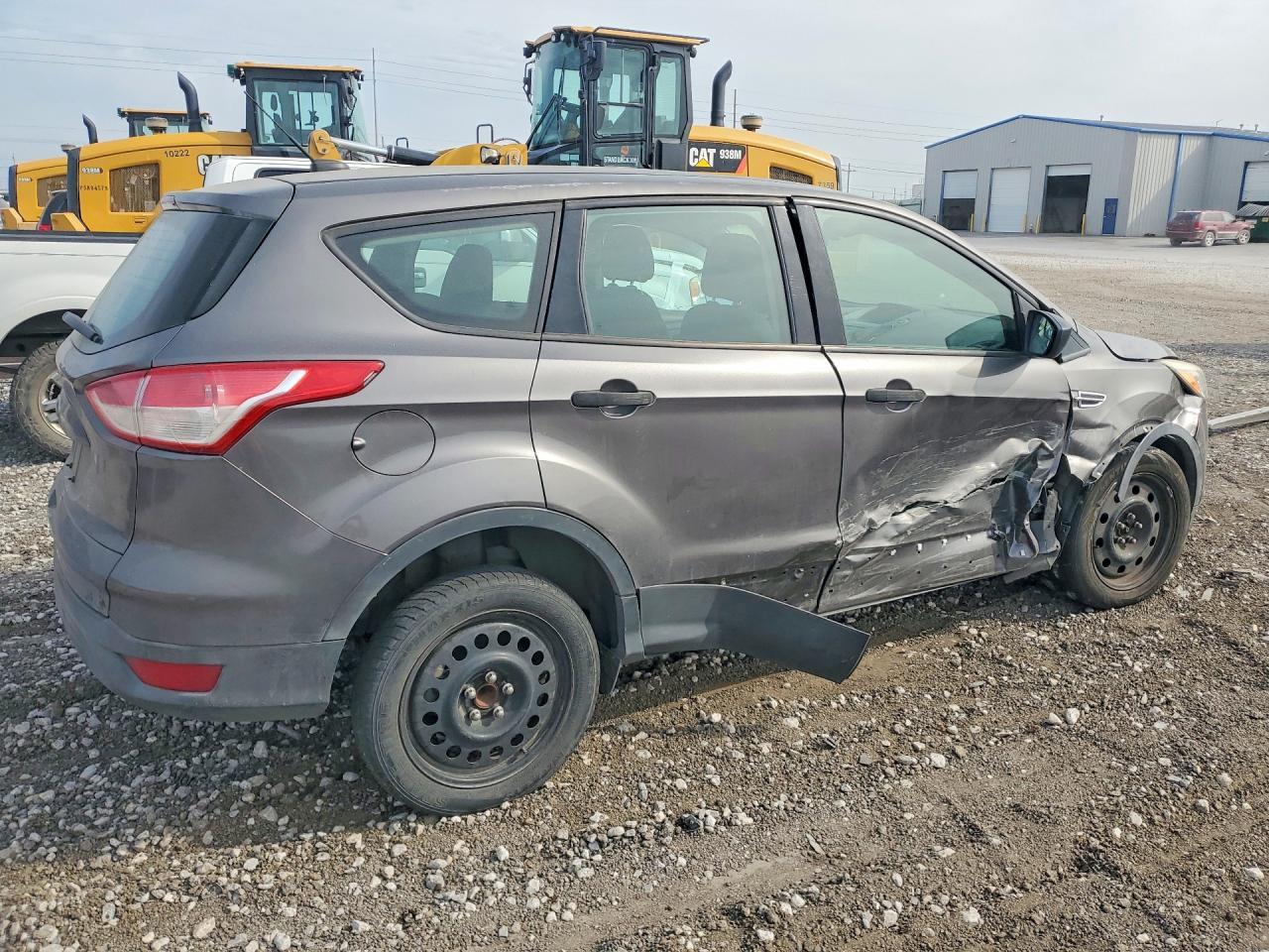 2013 Ford Escape S - Фото 3