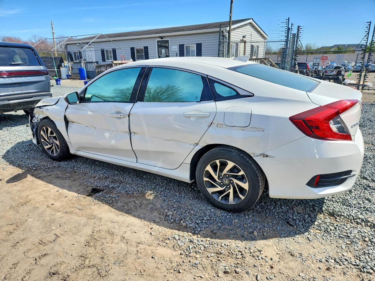 2017 Honda Civic Ex - Image 2