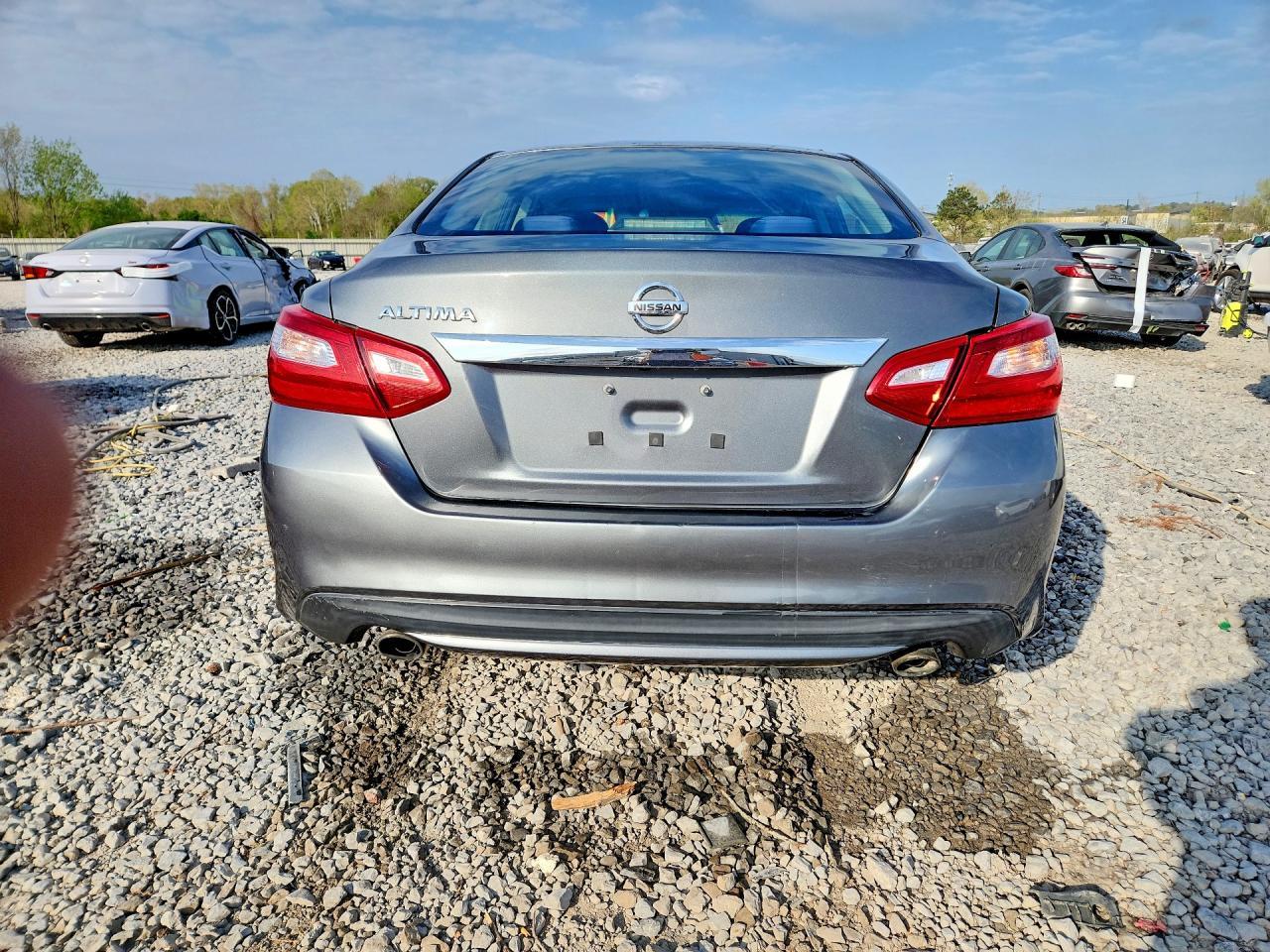 2017 Nissan Altima 2.5 S - Фото 6