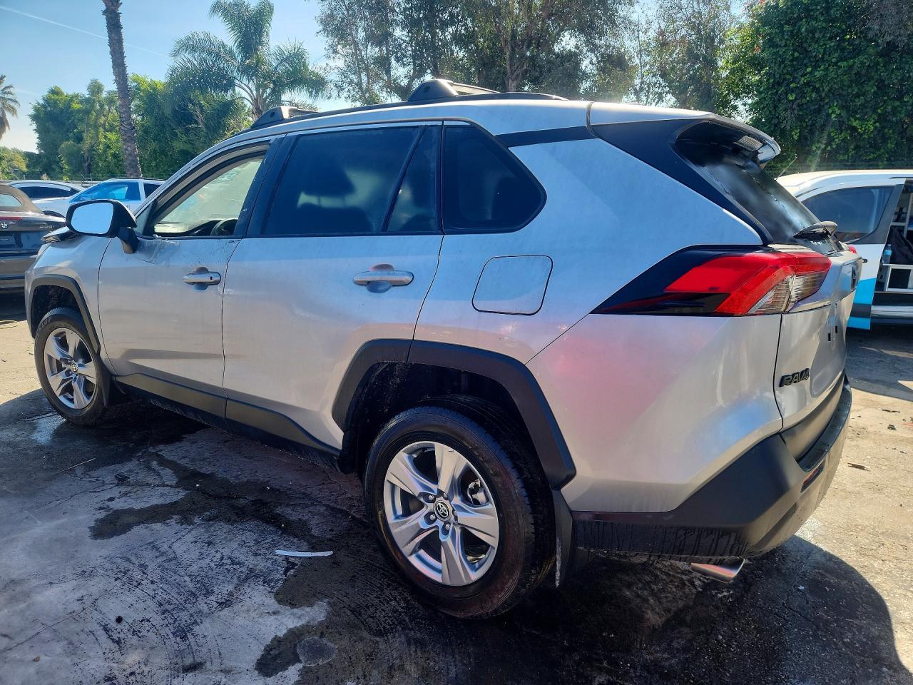 2024 Toyota Rav4 Xle - Фото 2