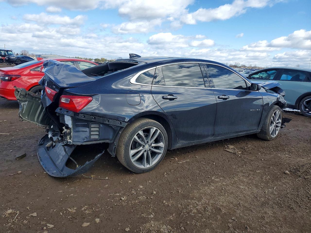 2023 Chevrolet Malibu Lt - Image 3