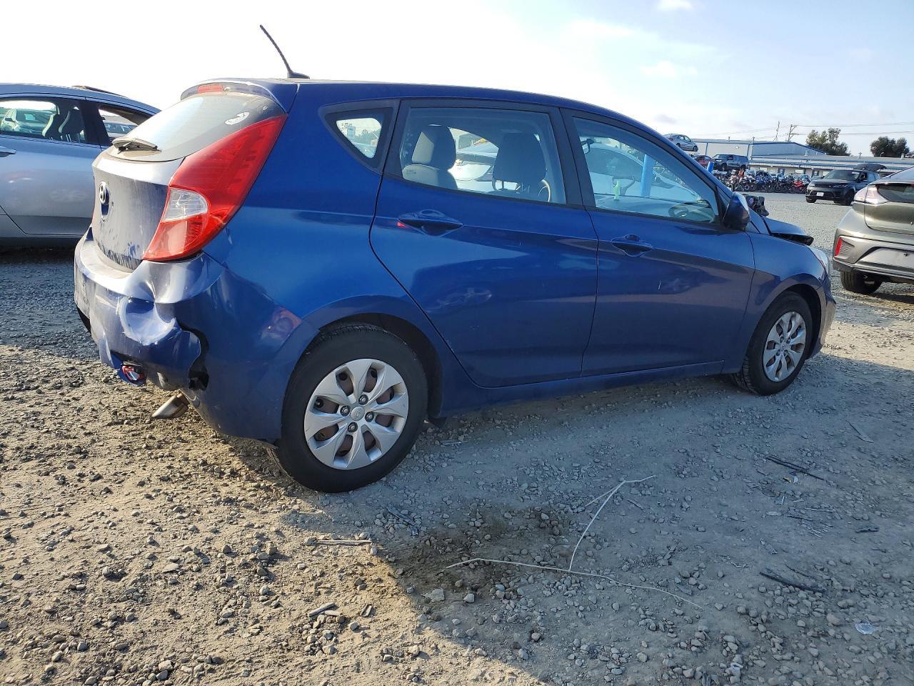 2016 Hyundai Accent Se - Image 3