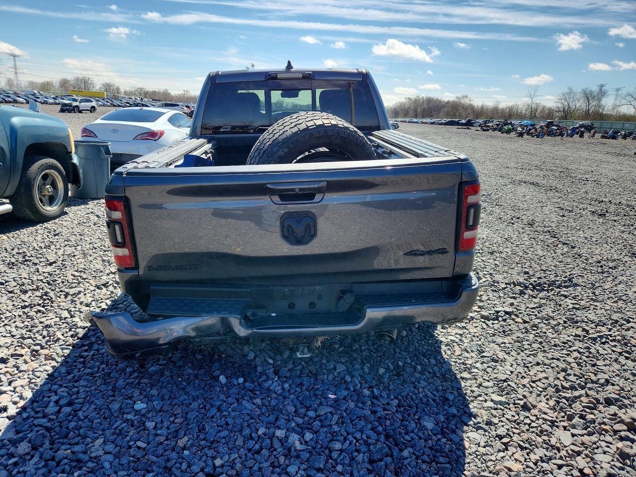 2022 Ram 1500 Laramie - Фото 6