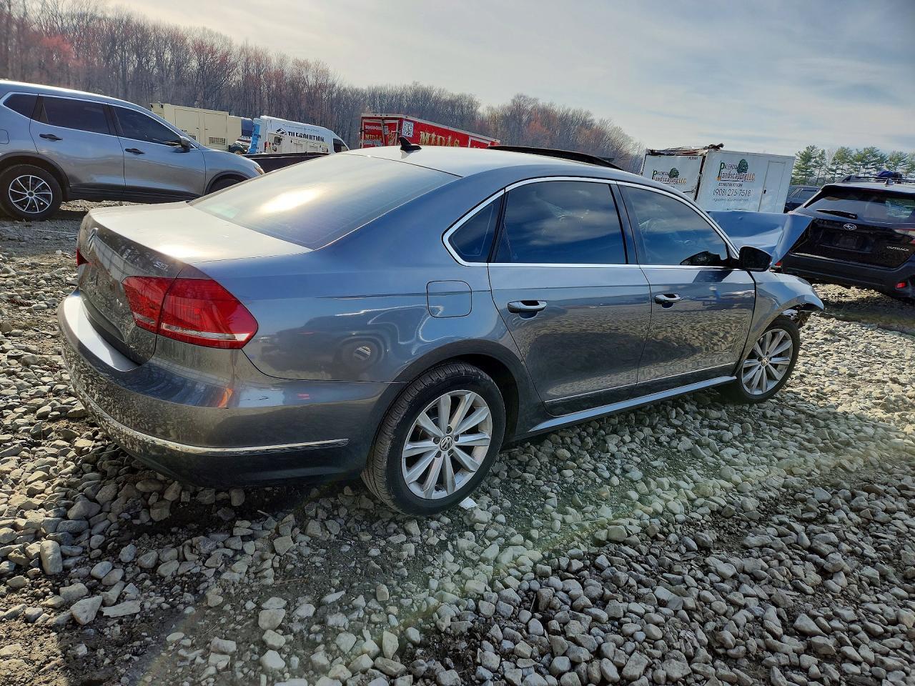 2013 Volkswagen Passat Sel - Фото 3