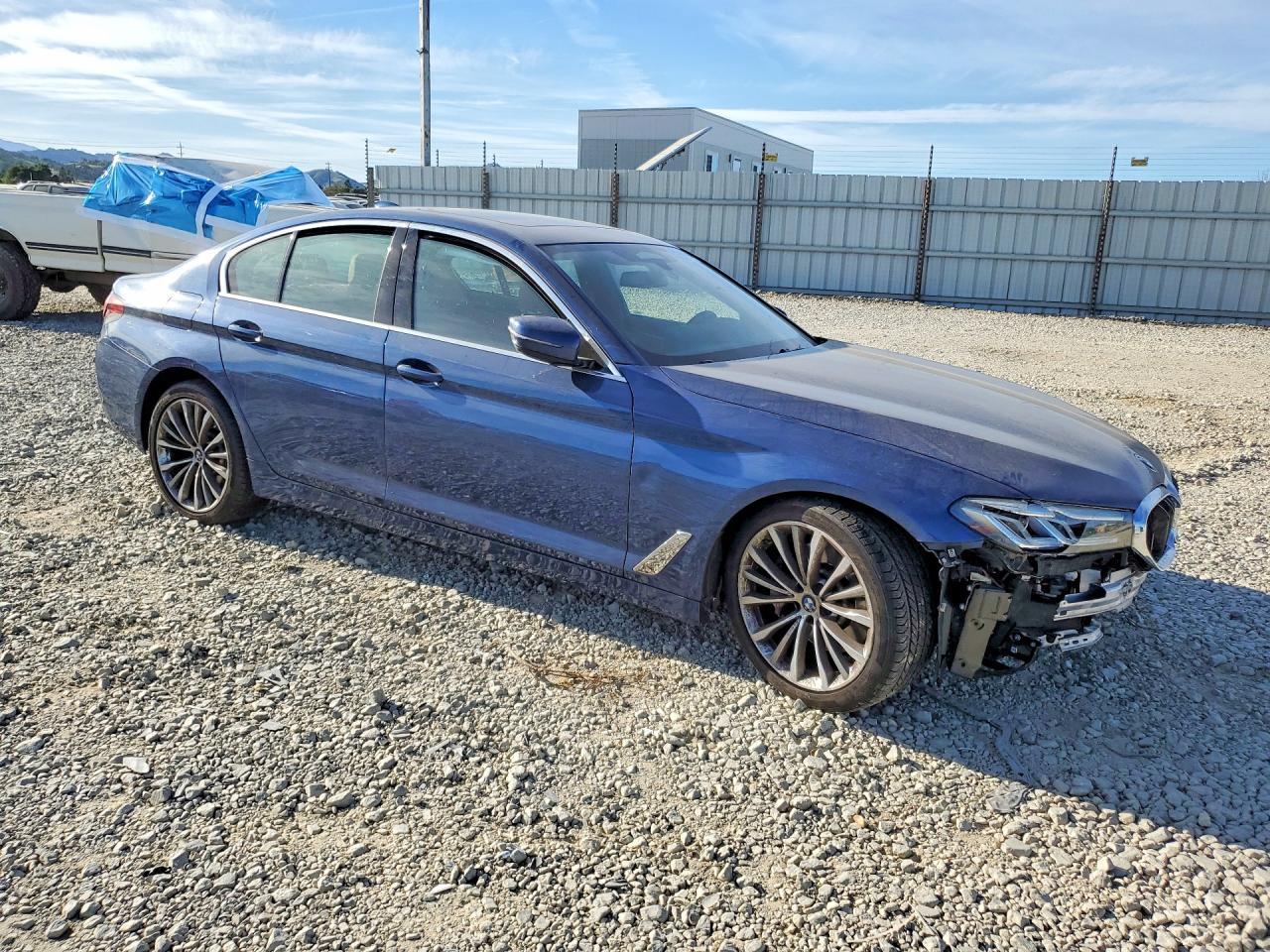 2023 BMW 530 I - Фото 4
