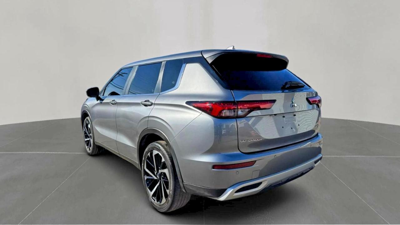 2024 Mitsubishi Outlander Se - Фото 3